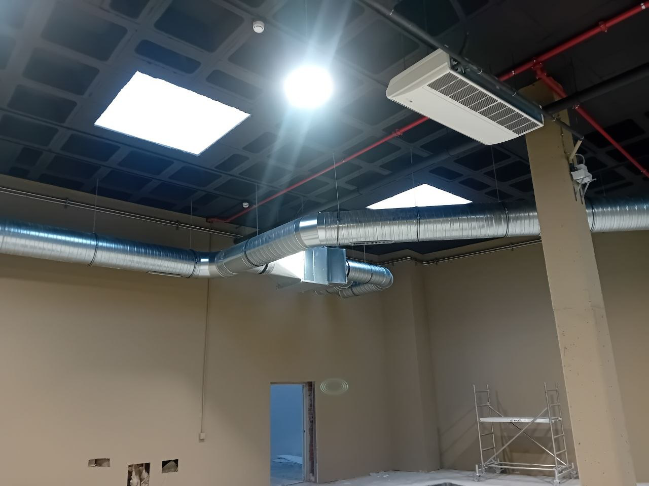 Aire Acondicionado en Valladolid con sistema industrial en concesionario Yamaha