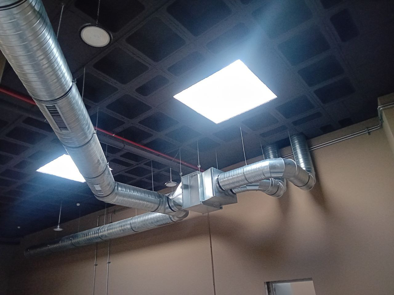 Aire Acondicionado en Valladolid con montaje industrial seguro en Yamaha