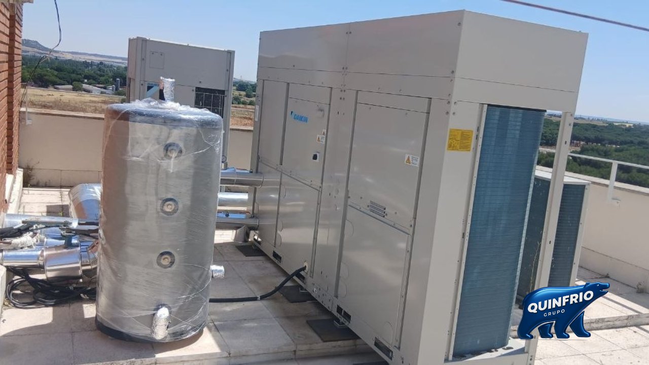 enfriadora-daikin-64kw-colegio-ave-maria-quinfrio